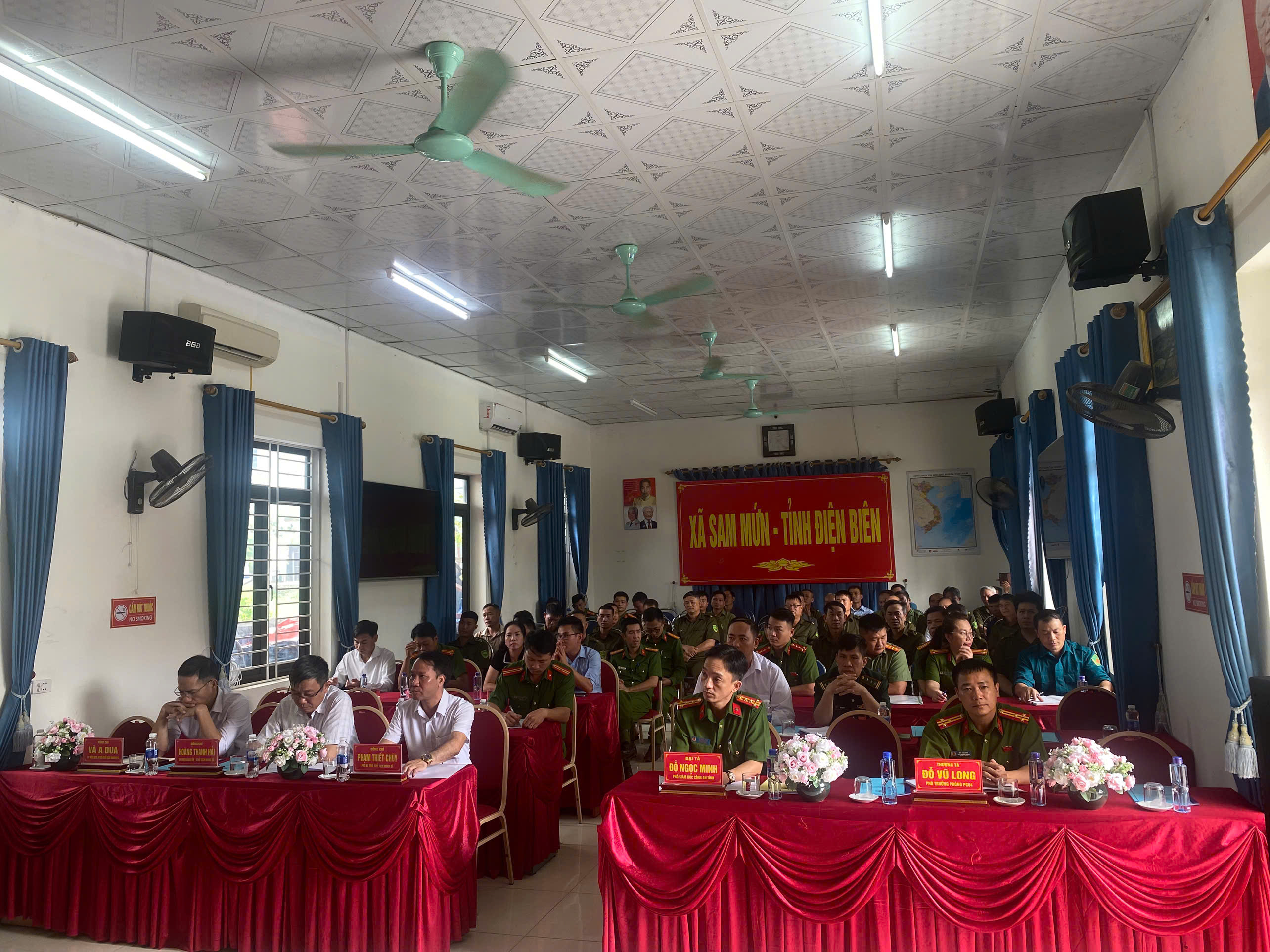 XÃ SAM MỨN TỔ CHỨC HỘI NGHỊ TRIỂN KHAI  KẾ HOẠCH XÂY DỰNG “XÃ KHÔNG MA TÚY” 