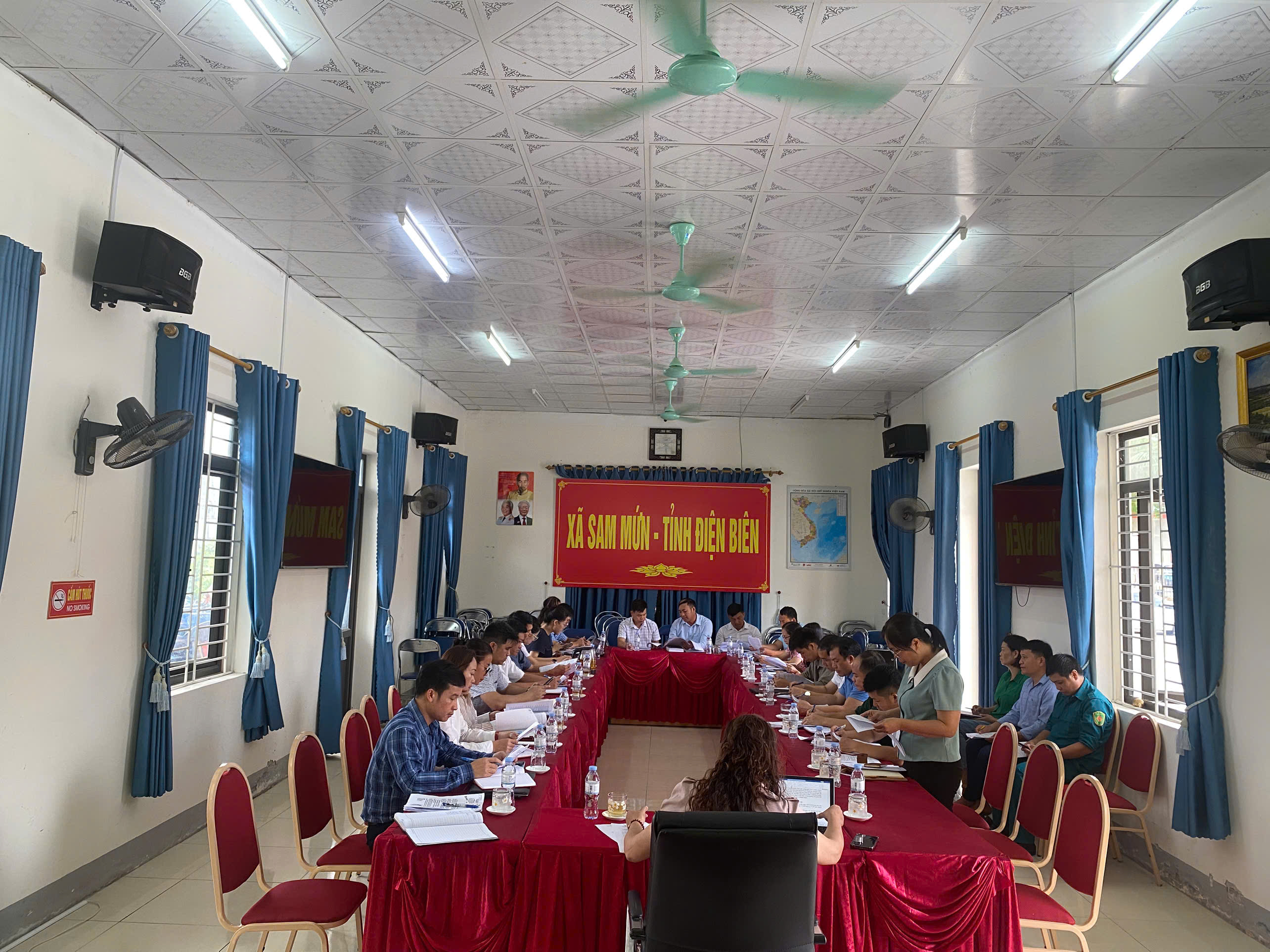 ĐẢNG ỦY XÃ SAM MỨN TỔ CHỨC HỘI NGHỊ  TRIỂN KHAI NHIỆM VỤ BAN CHỈ ĐẠO 160, BAN CHỈ ĐẠO THỰC HIỆN  DÂN CHỦ Ở CƠ SỞ, BAN CÔNG TÁC 135 