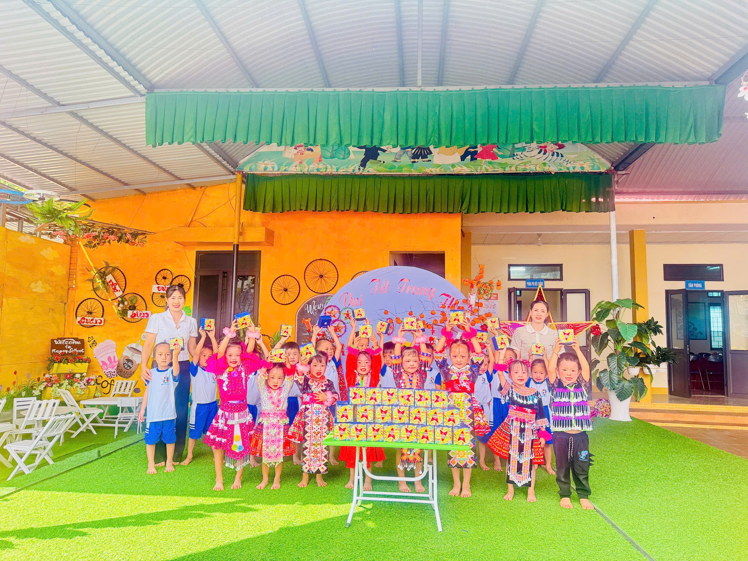 Trường Mầm non Sam Mứn (phân hiệu Na Ư) rộn ràng “Ngày hội Trăng rằm năm 2026” đầy yêu thương