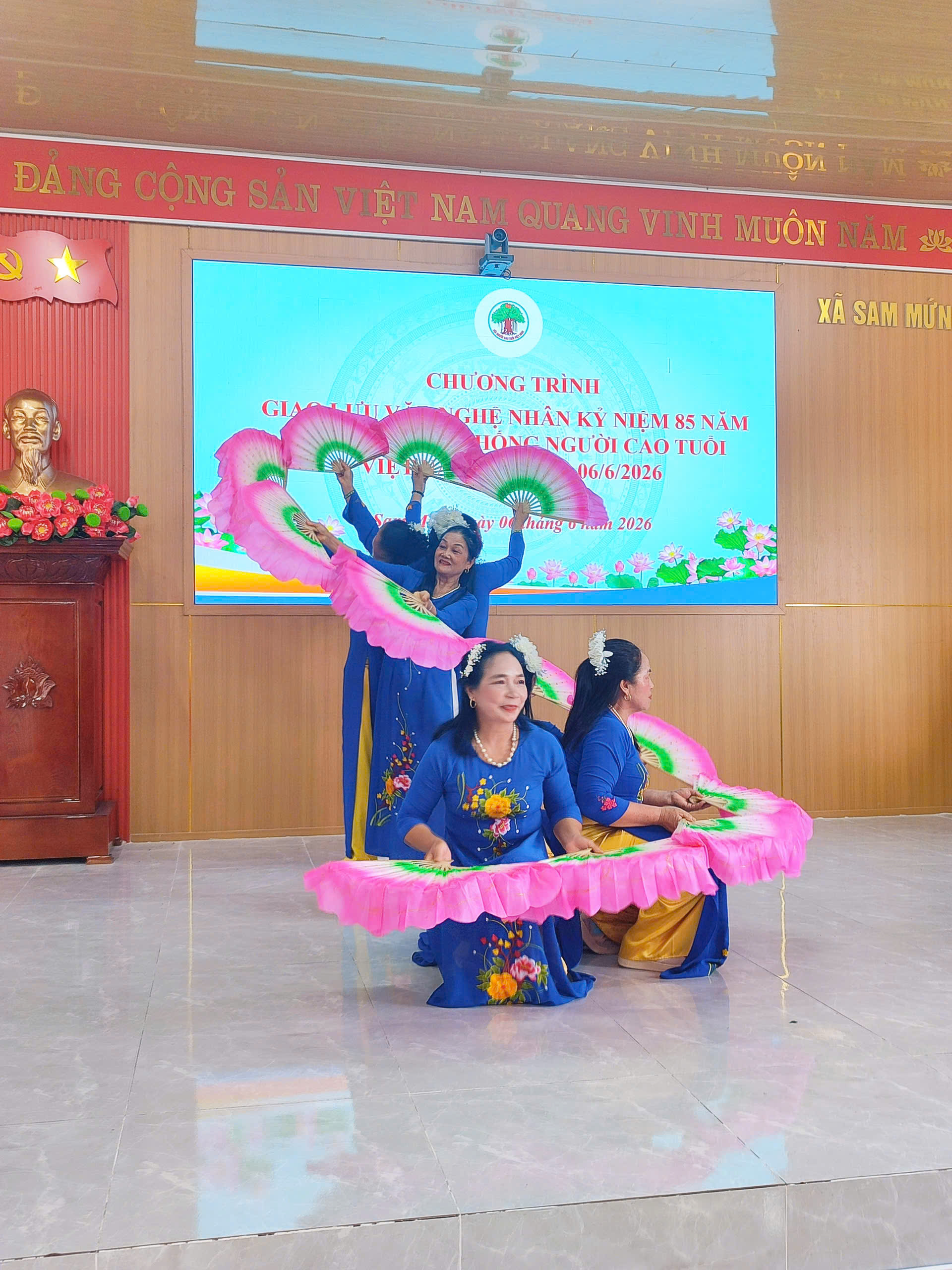 Hội người cao tuổi xã Sam Mứn tổ chức chương trình giao lưu văn nghệ nhân kỷ niệm 85 năm ngày Truyền thống người cao tuổi Việt Nam (06/6/1941 – 06/6/2026)