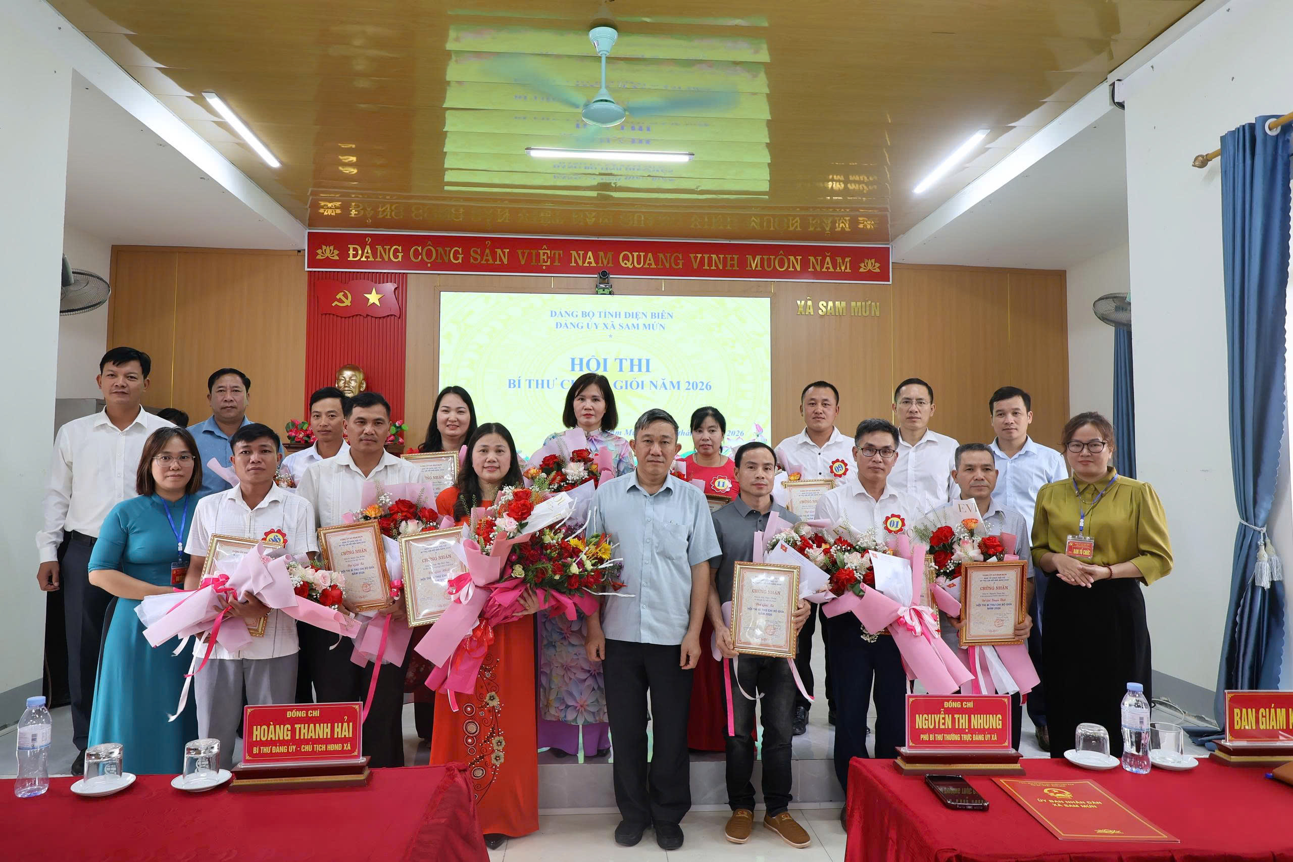 Đảng ủy xã Sam Mứn tổ chức thành công Hội thi Bí thư Chi bộ giỏi năm 2026