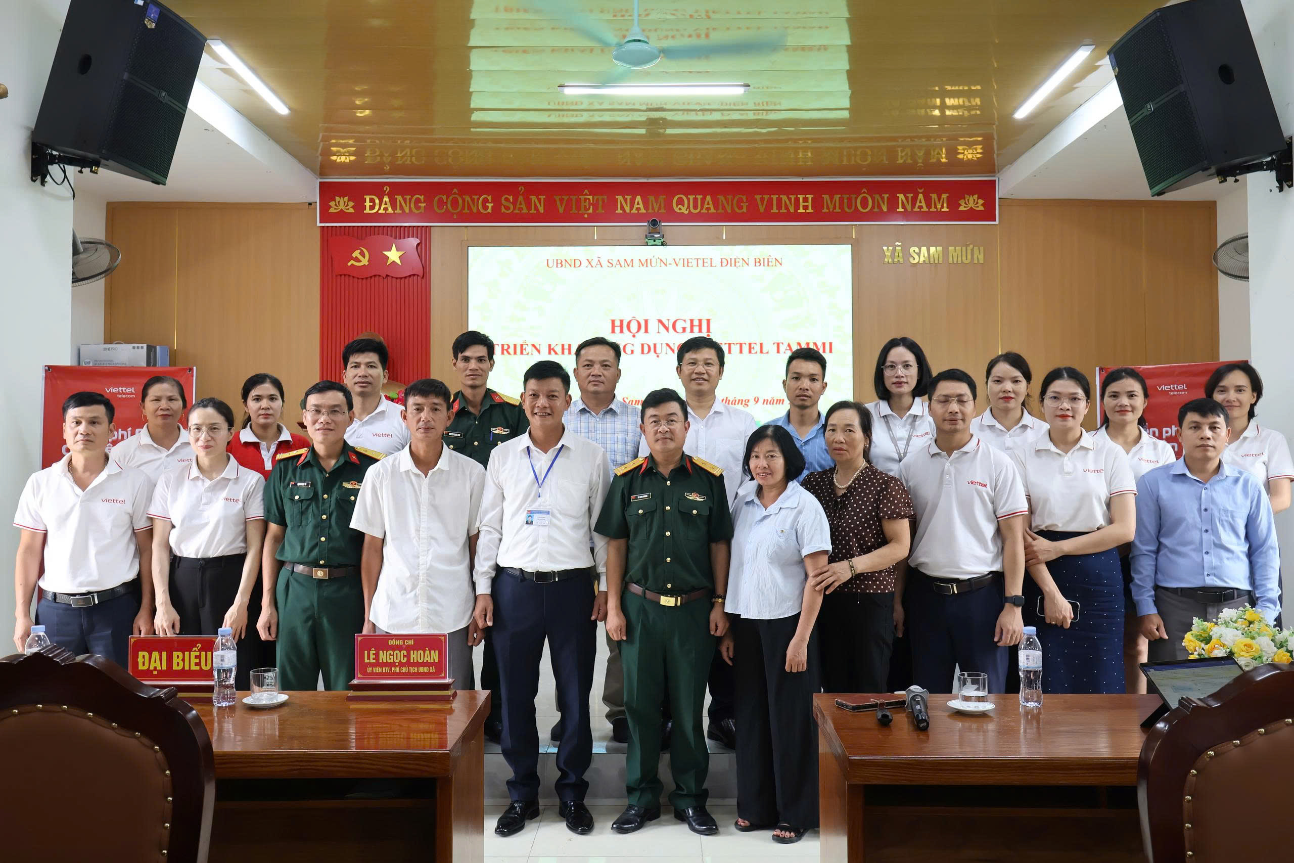 Xã Sam Mứn phối hợp với Viettel Điện Biên tổ chức Hội nghị tập huấn sử dụng nền tảng cuộc sống số hợp nhất Viettel Tammi