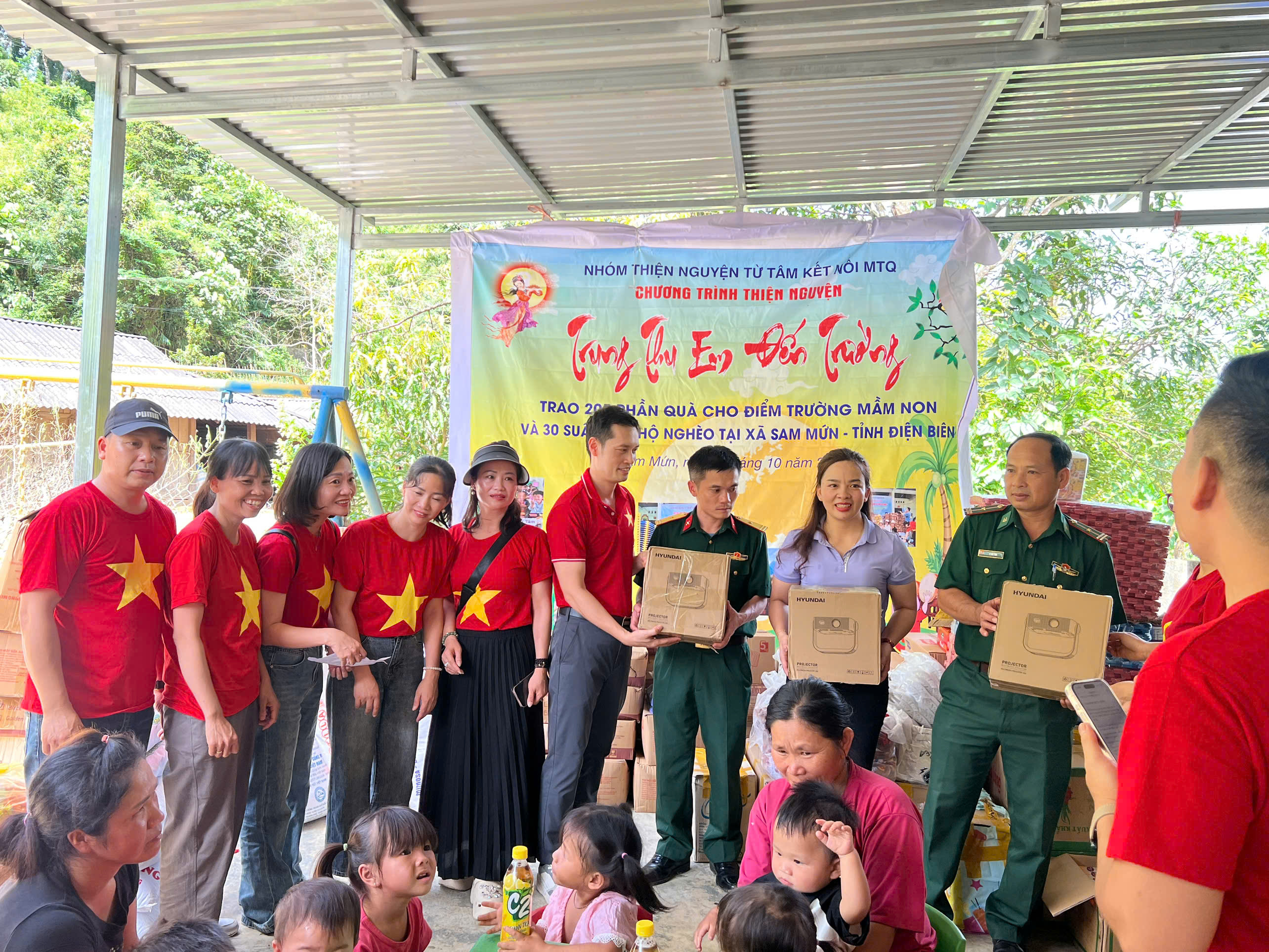 TRUNG THU NƠI VÙNG CAO BIÊN GIỚI