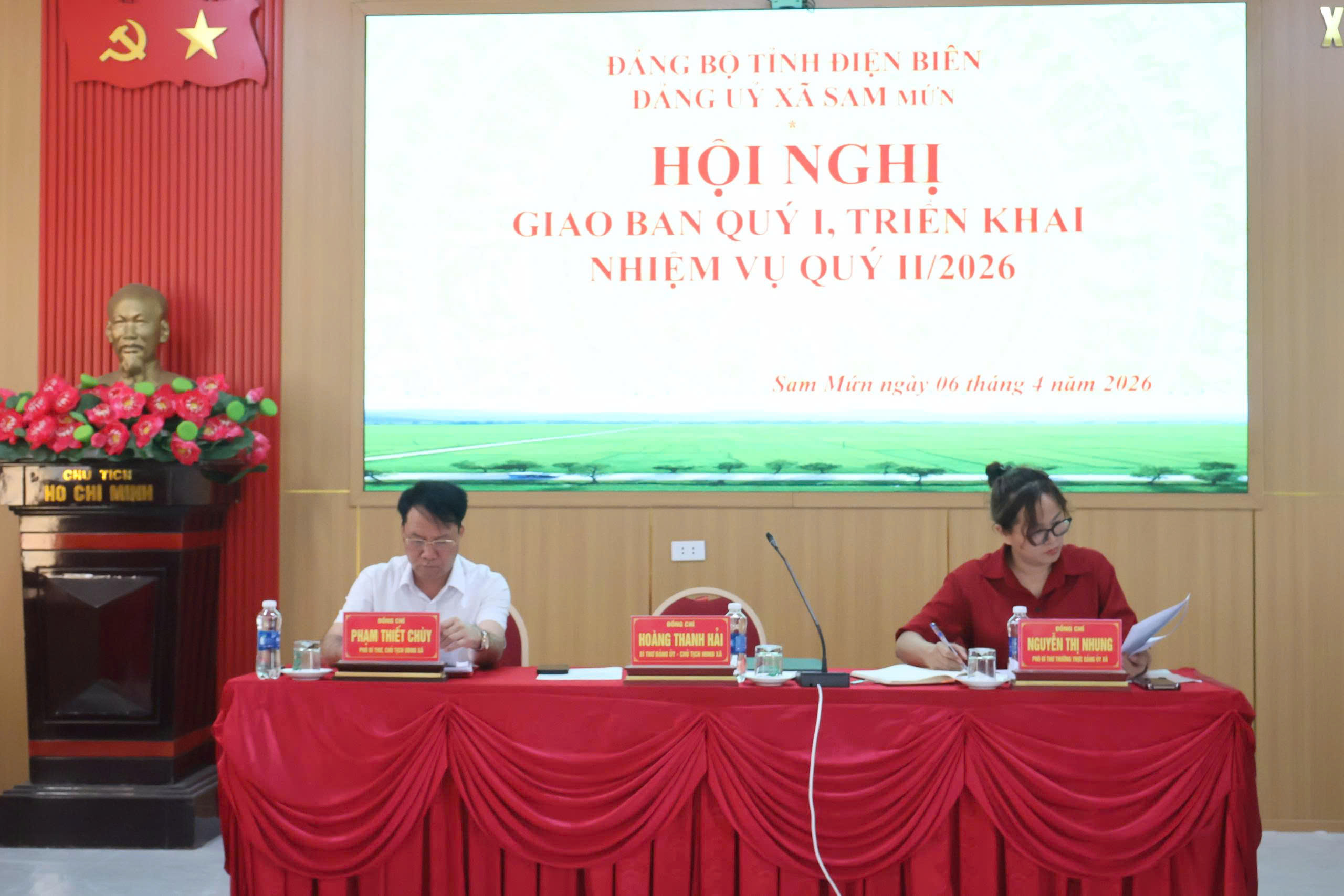 Đảng uỷ xã Sam Mứn tổ chức hội nghị giao ban Quý I/2026