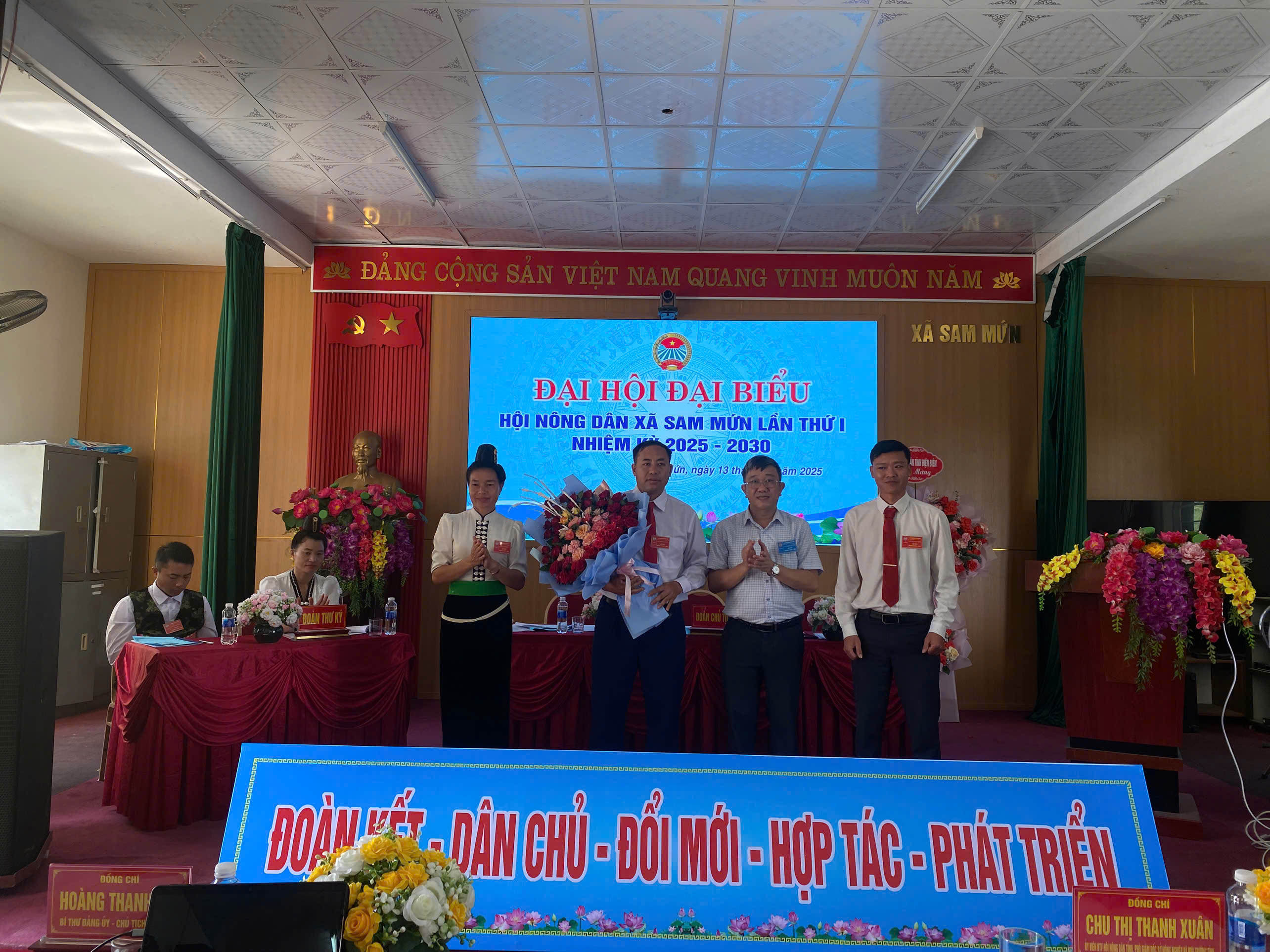 ĐẠI HỘI HỘI NÔNG DÂN XÃ SAM MỨN LẦN THỨ I  (NHIỆM KỲ 2025 - 2030) THÀNH CÔNG TỐT ĐẸP