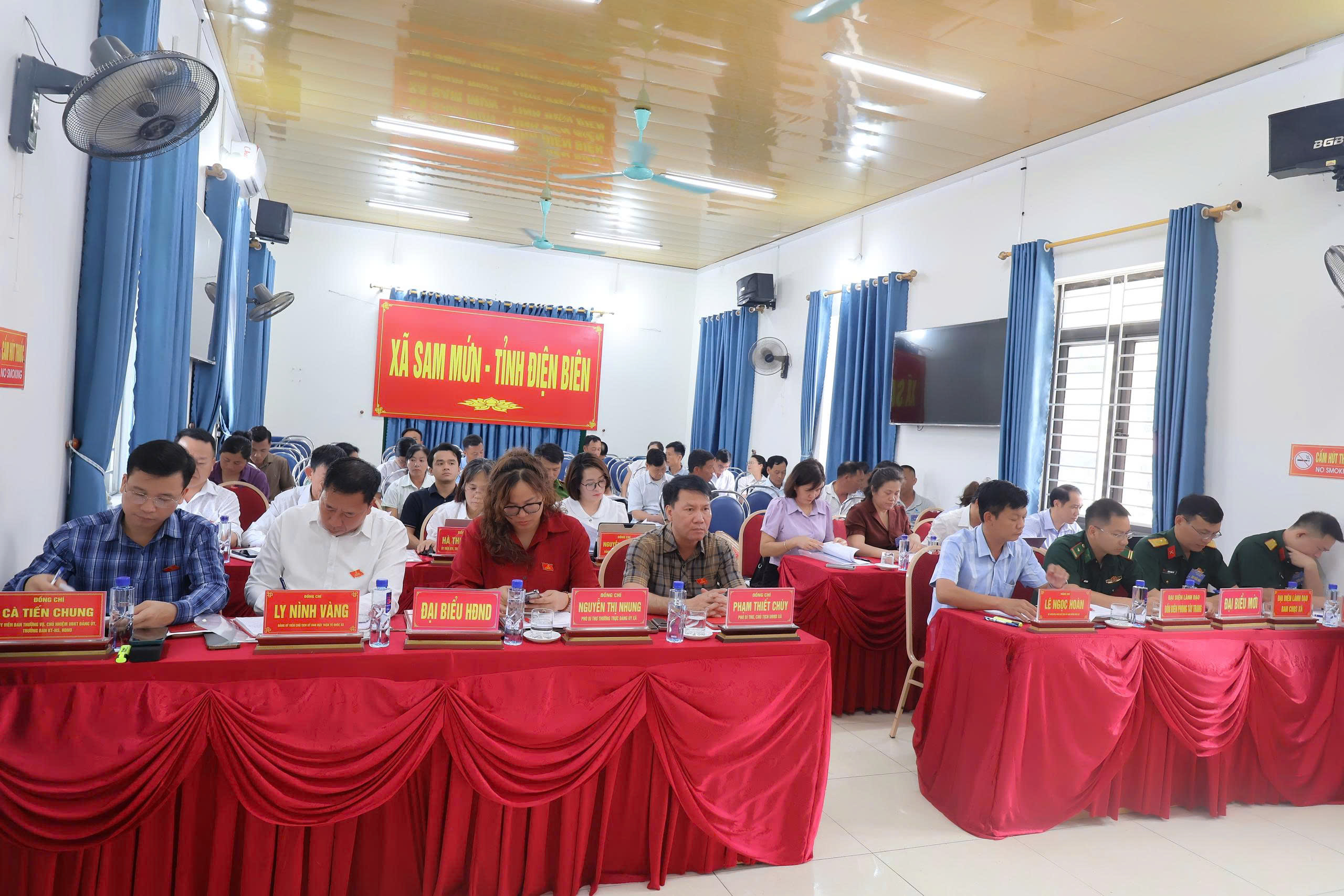 Kỳ họp thứ hai (Kỳ họp chuyên đề) HDND xã Sam Mứn khóa II, nhiệm kỳ 2026 - 2031